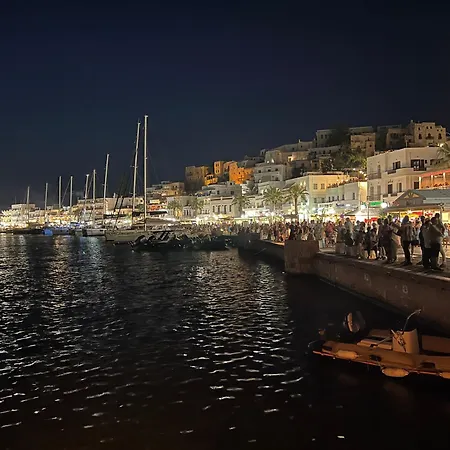 Fotis Naxos Plaka (Naxos)